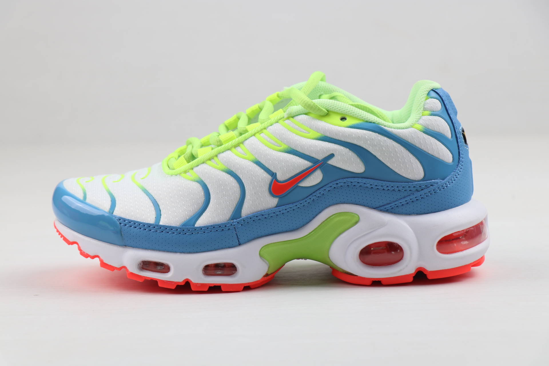 Women Nike Air Max PLUS White Blue Green Red